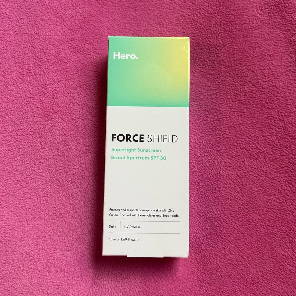 HERO FORCE SHIELD SUPERLIGHT SUNSCREEN NEW IN BOX